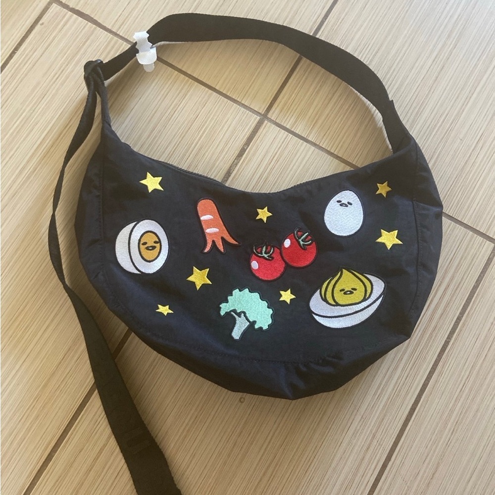 Baggu Gudetama crescent